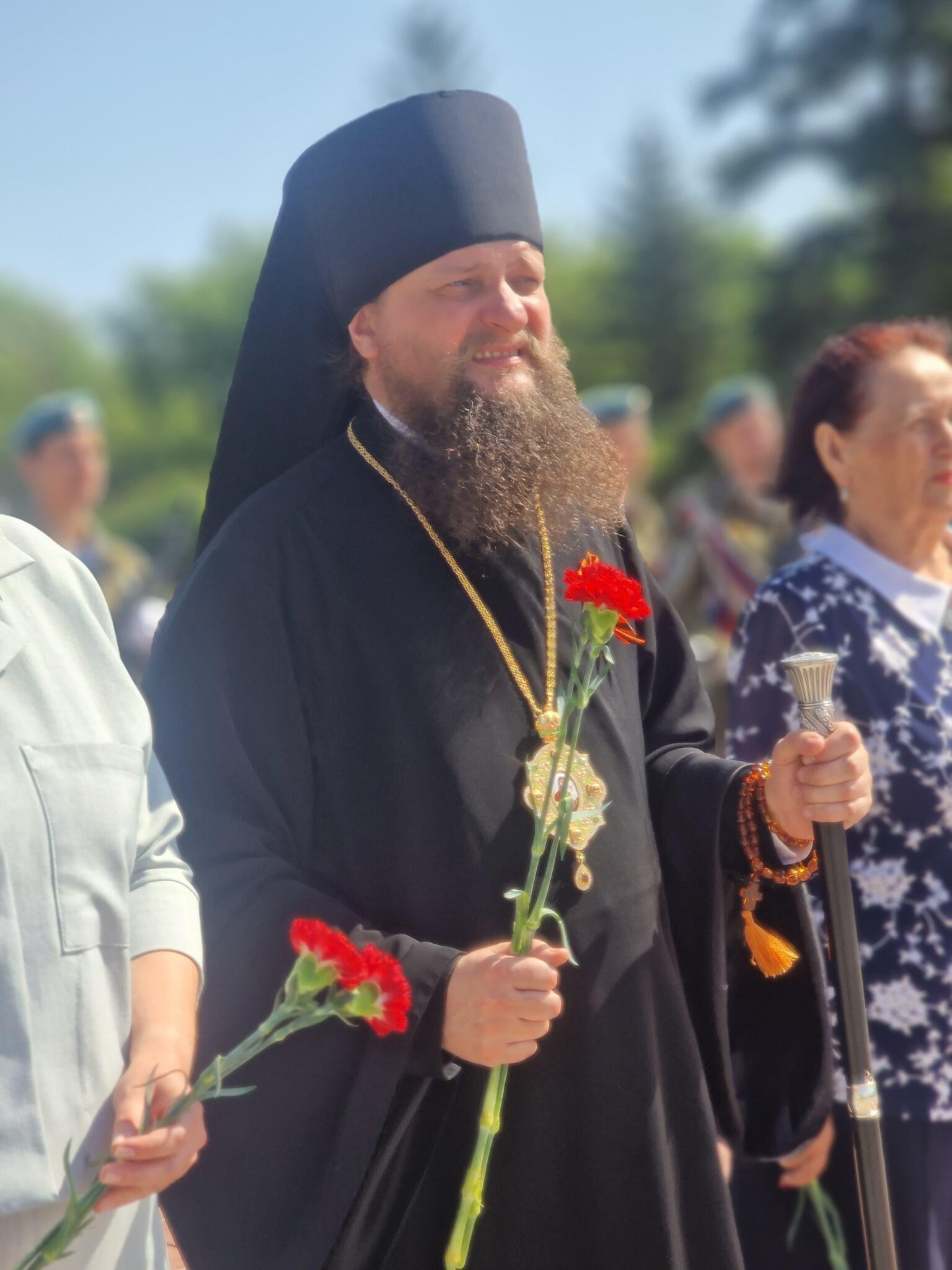 В день памяти и скорби — 84-ю годовщину начала Великой Отечественной войны, епископ Славгородский и Каменский Иоасаф принял участие в торжественной церемонии возложения цветов  к Вечному Огню на мемориале Славы в городе Славгород