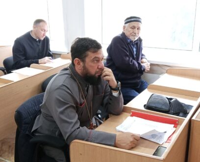 иерей Вячеслав Гутов, ключарь храма в честь святых первоверховных апостолов Петра и Павла принял участие в заседании антинаркотической комиссии, которое состоялось в администрации муниципального образования в городе Славгороде.