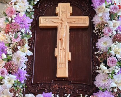 В праздник Воздвижения Креста Господня епископ Славгородский и Каменский Иоасаф совершил Божественную литургию в храме апостолов Петра и Павла в городе Славгород
