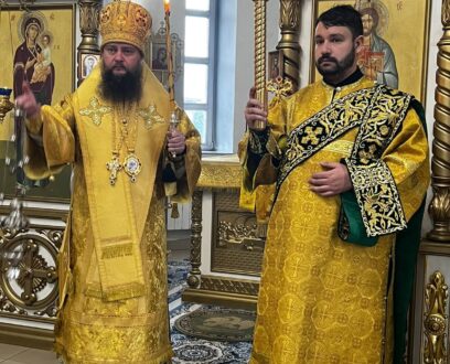 Епископ Славгородский и Каменский Иоасаф совершил Всенощное бдение в храме Святых апостолов Петра и Павла в городе Славгород.