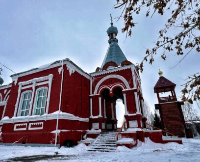 Епископ Славгородский и Каменский Иоасаф совершил Божественную литургию в храме в честь Пророка Божьего Ильи в селе Панкрушиха.