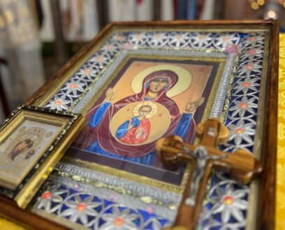 Епископ Славгородский и Каменский Иоасаф совершил Божественную литургию в храме в честь иконы Божией Матери Знамение в селе Знаменка.