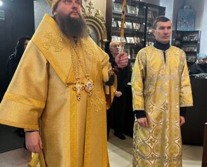 Епископ Славгородский и Каменский Иоасаф совершил Всенощное бдение в храме Святых апостолов Петра и Павла в городе Славгород.