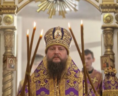 В Неделю 1-ю Великого поста, Торжества Православия, Епископ Славгородский и Каменский Иоасаф совершил Божественную Литургию святителя Василия Великого и чин Торжества Православия в храме в честь апостолов Петра и Павла города Славгород.