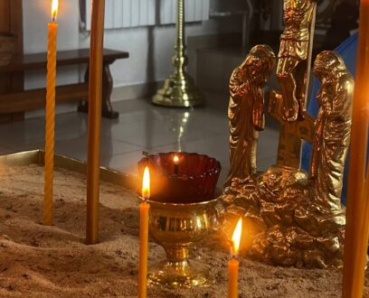 В канун  Родительской субботы епископ Славгородский и Каменский Иоасаф совершил вечернее богослужение с Парастасом в храме в честь святых апостолов Петра и Павла в городе Славгород.