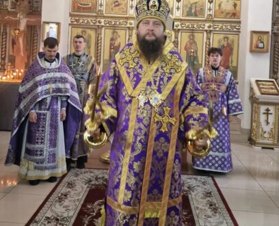 Епископ Славгородский и Каменский Иоасаф совершил Божественную литургию в храме в честь Святых апостолов Петра и Павла в городе Славгород.