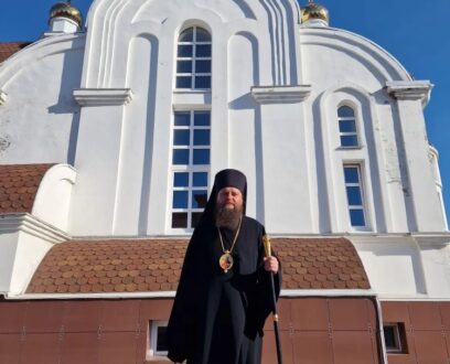 Епископ Славгородский и Каменский Иоасаф совершил Божественную литургию в храме в честь святых апостолов Петра и Павла в городе Славгород.