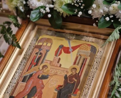 Преосвященный Иоасаф, епископ Славгородский и Каменский, совершил Всенощное бдение в храме апостолов Петра и Павла в городе Славгород.