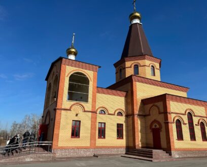 Епископ Славгородский и Каменский Иоасаф совершил Божественную литургию в храме в честь Благовещения Пресвятой Богородицы в р.п. Благовещенка.