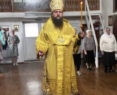 Епископ Славгородский и Каменский Иоасаф совершил Всенощное бдение в храме в честь святителя Николая Чудотворца города Славгород.