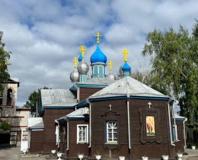 Епископ Славгородский и Каменский Иоасаф совершил Божественную литургию в храме в честь святителя Николая архиепископа Мир Ликийского чудотворца в городе Славгород.