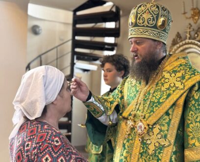 Епископ  Славгородский и Каменский Иоасаф, совершил Всенощное бдение в храме в честь Святых апостолов Петра и Павла города Славгорода.