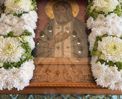 Епископ Славгородский и Каменский Иоасаф совершил Божественную литургию в храме в честь Преподобного Серафима Саровского села Хабары.