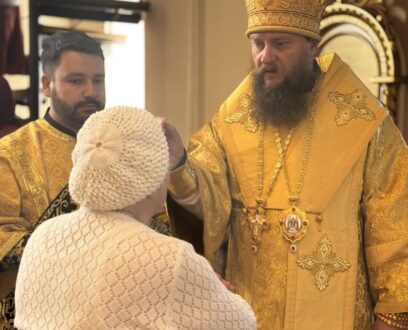 Преосвященный Иоасаф, епископ Славгородский и Каменский, совершил Всенощное бдение в храме апостолов Петра и Павла в городе Славгород.