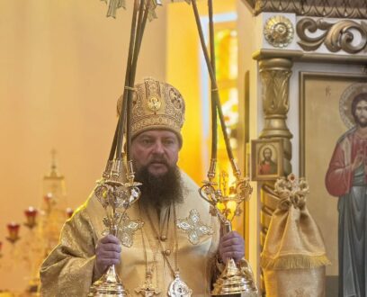 Епископ Славгородский и Каменский Иоасаф совершил Божественную литургию в храме святых  апостолов Петра и Павла города Славгород.