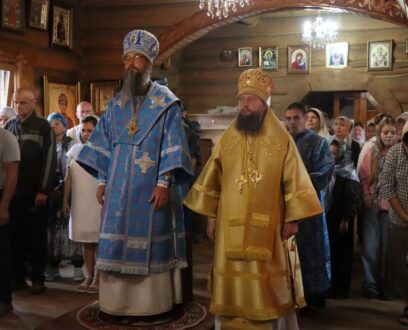Епископ Славгородский и Каменский Иоасаф совершил Божественную литургию в храме преподобного Макария Алтайского города Горноалтайск