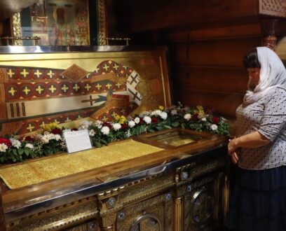 Епископ Славгородский и Каменский Иоасаф принял участие на богослужении посвященной перенесения честных мощей Святителя Макария, митрополита Московского, Алтайского в Горно-Алтайске в кафедральном храме преподобного Макария Алтайского