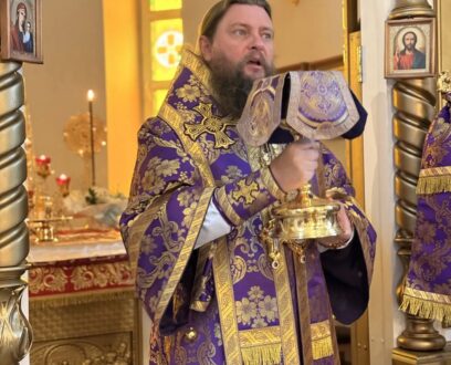 Епископ Славгородский и Каменский Иоасаф совершил Божественную литургию в храме в честь апостолов Петра и Павла города Славгород.