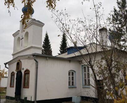 Епископ Славгородский и Каменский Иоасаф совершил Божественную литургию в Ксение-Покровском женском монастыре города Яровое.