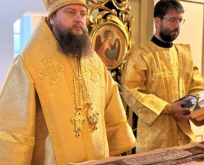 Епископ Славгородский и Каменский Иоасаф совершил Божественную литургию в храме в честь апостолов Петра и Павла города Славгород.