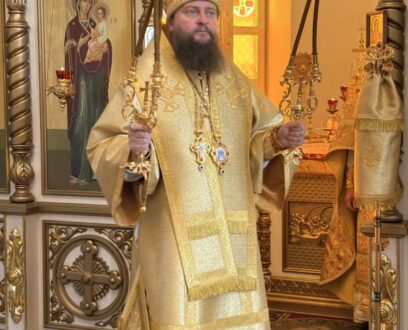 Епископ Славгородский и Каменский Иоасаф совершил Божественную литургию в храме святых апостолов Петра и Павла в Славгороде.