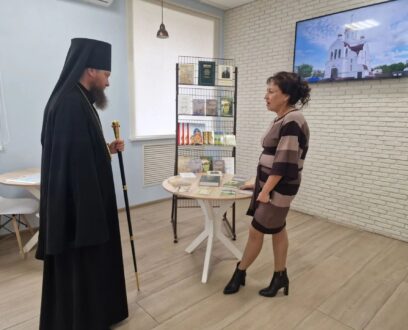 Правящий архиерей встретился с сотрудниками Центральной библиотеки Славгорода.
